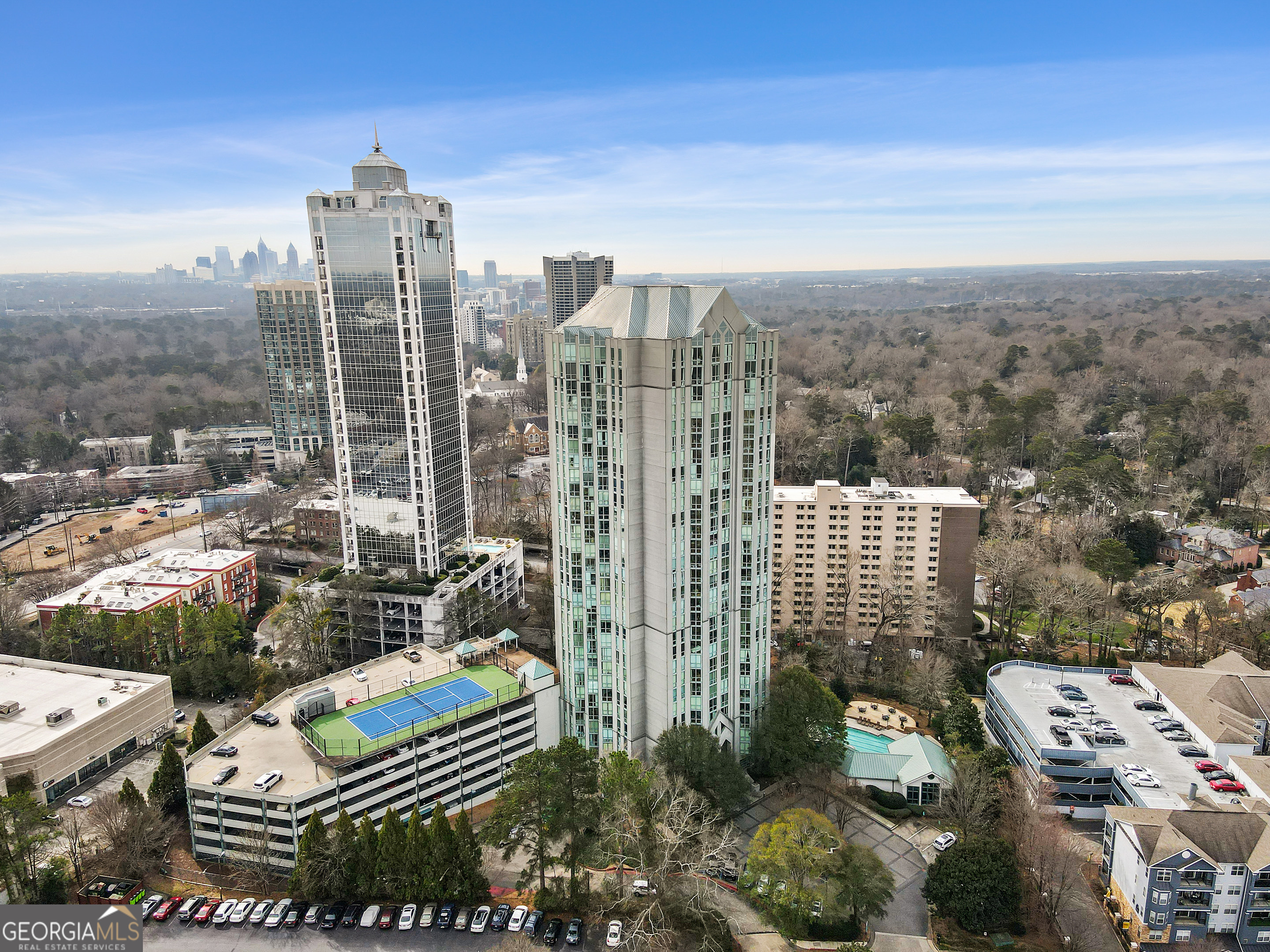 2870 Pharr Court S NW