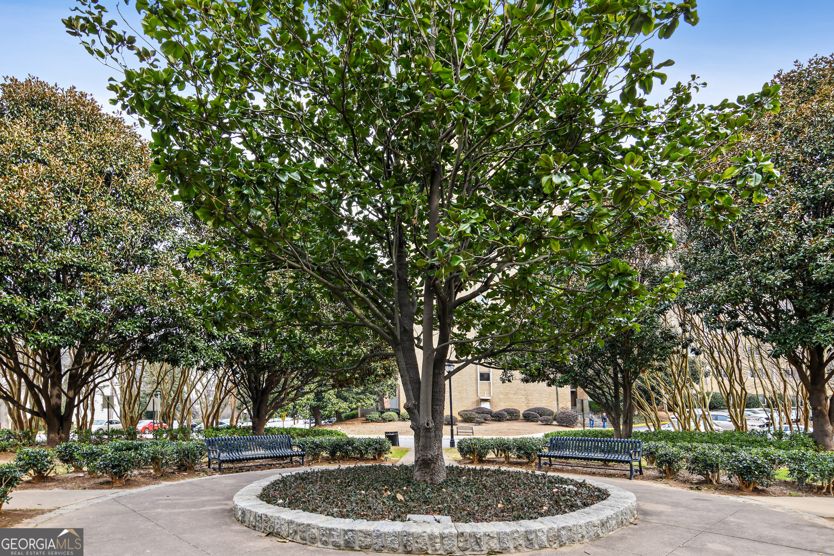 2870 Pharr Court S NW