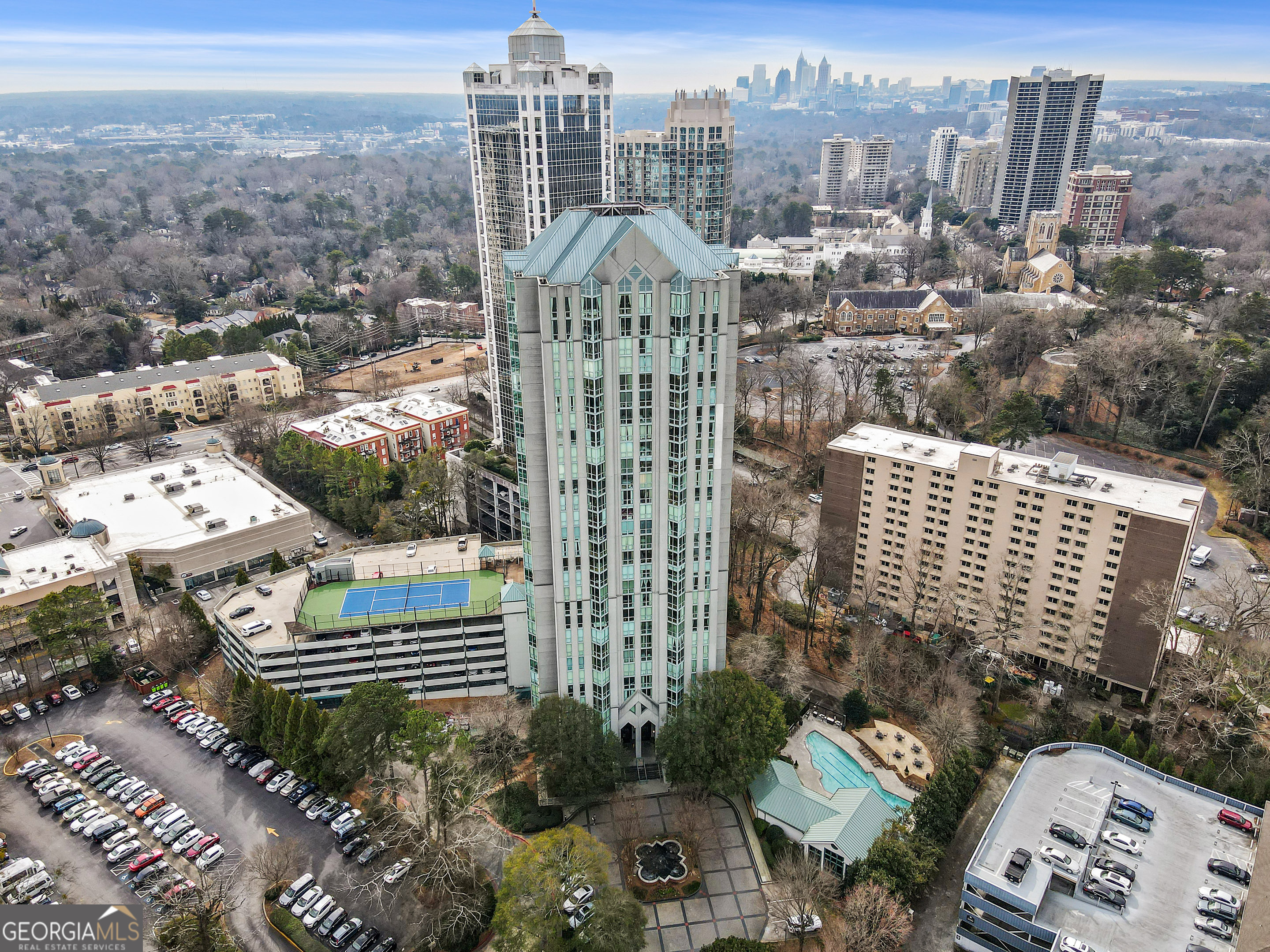 2870 Pharr Court S NW