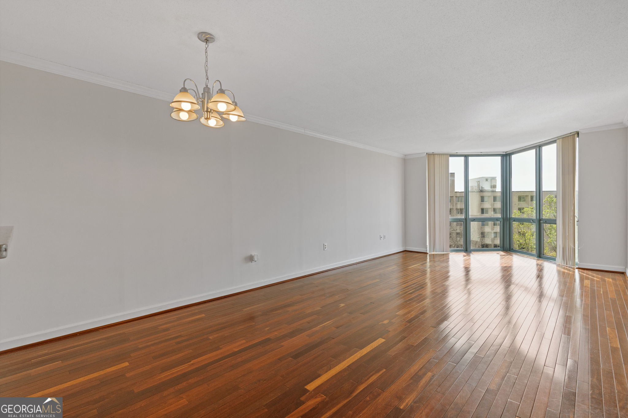 2870 Pharr Court S NW