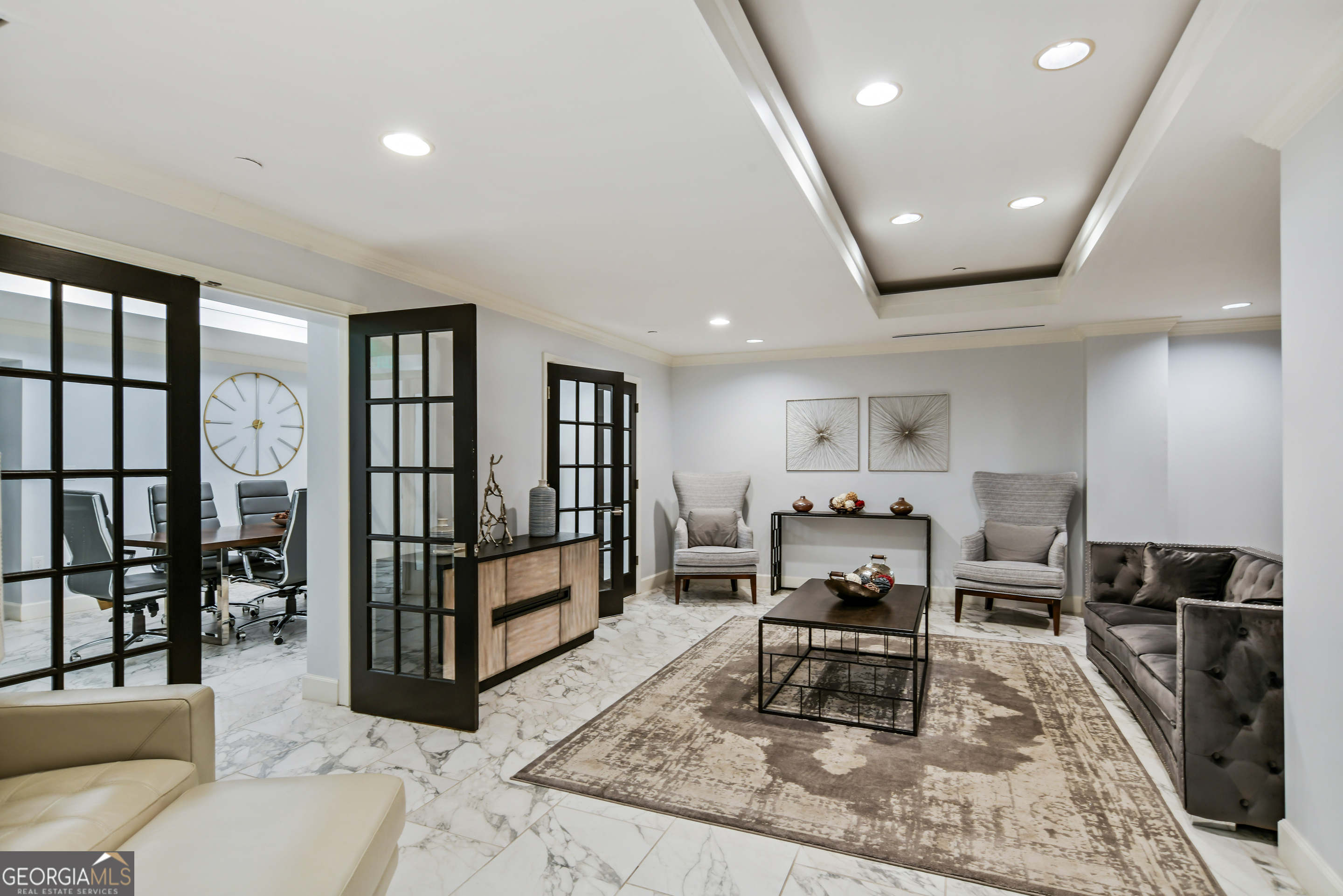 2870 Pharr Court S NW