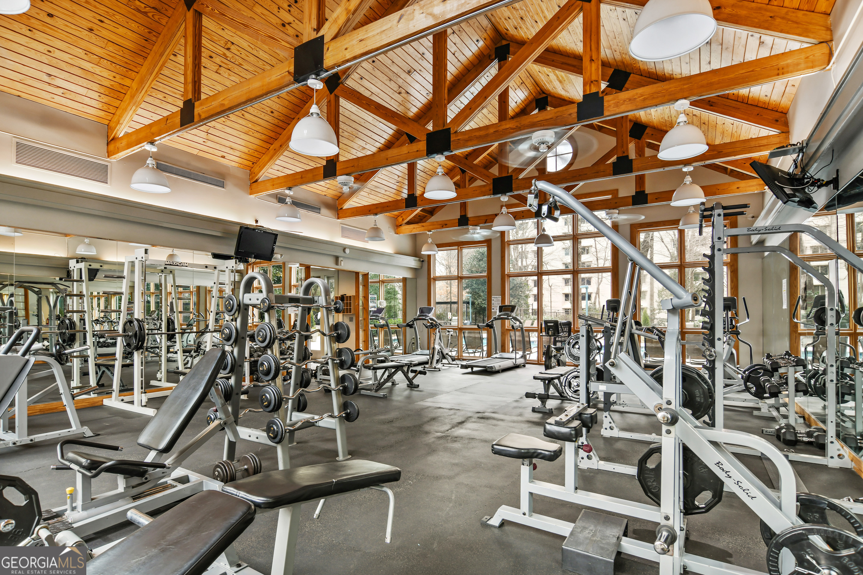 2870 Pharr Court S NW