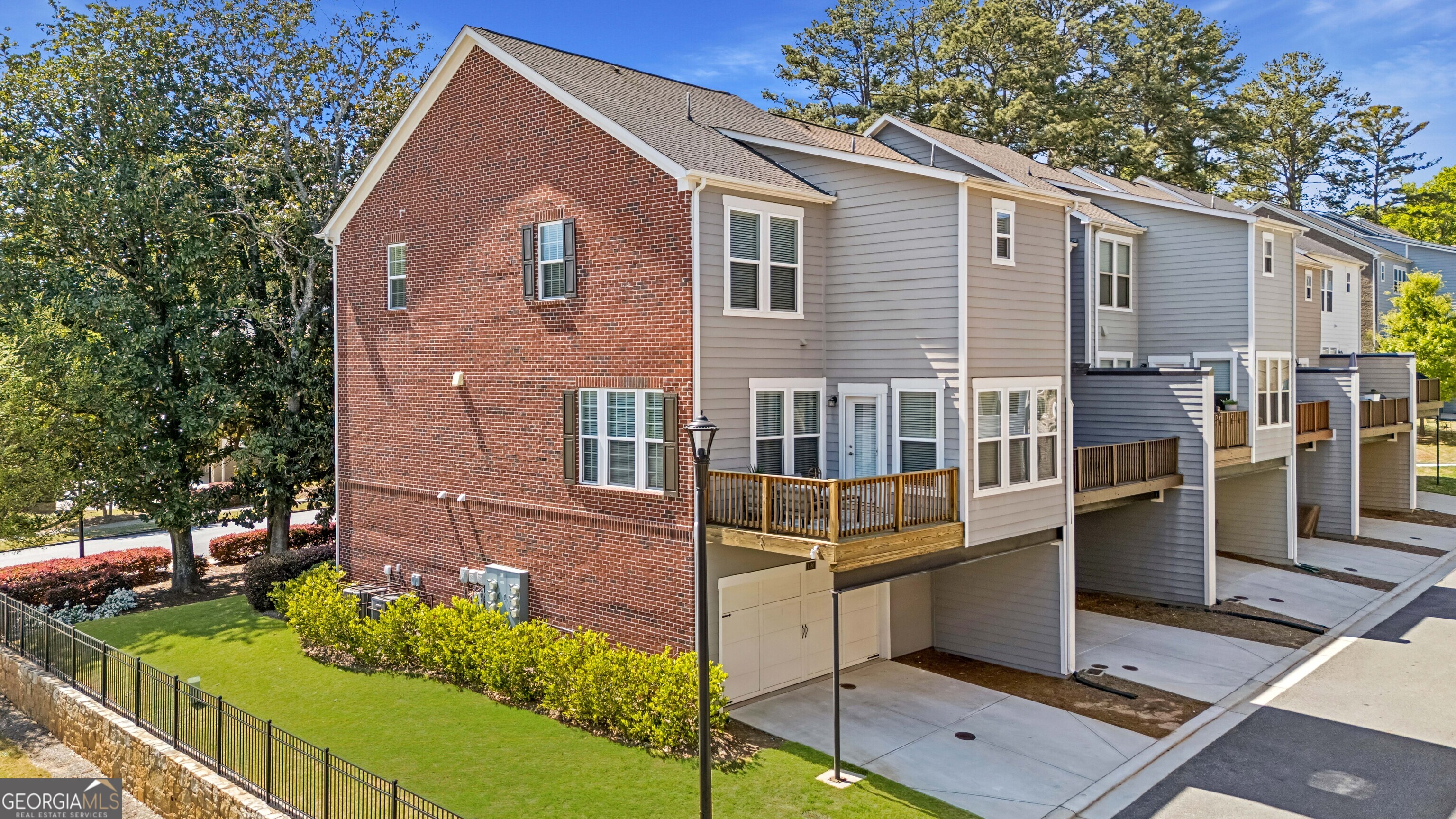 1180 Warner Park Court