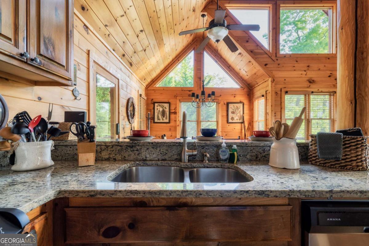 273 Deer Crest Heights