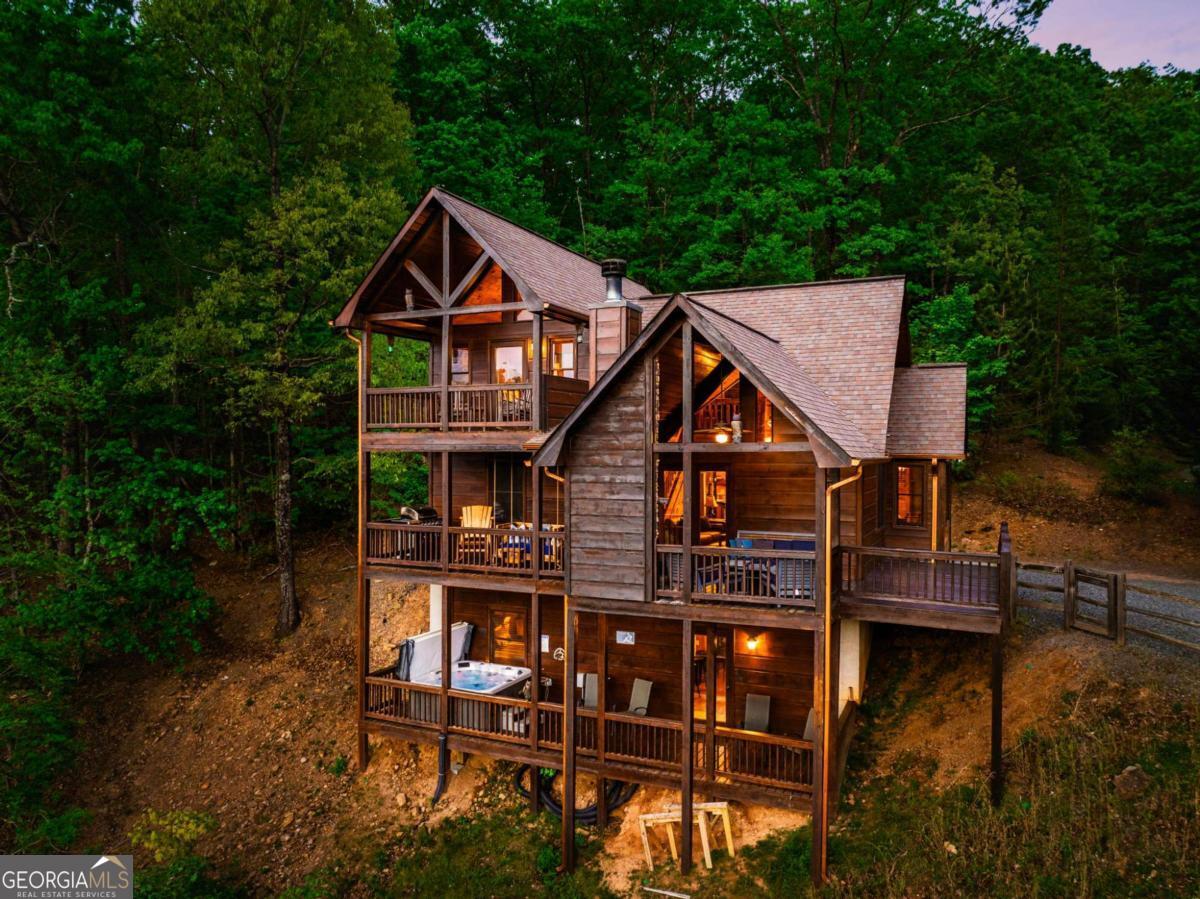 273 Deer Crest Heights