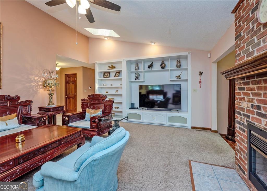 7 Old Oak Trail