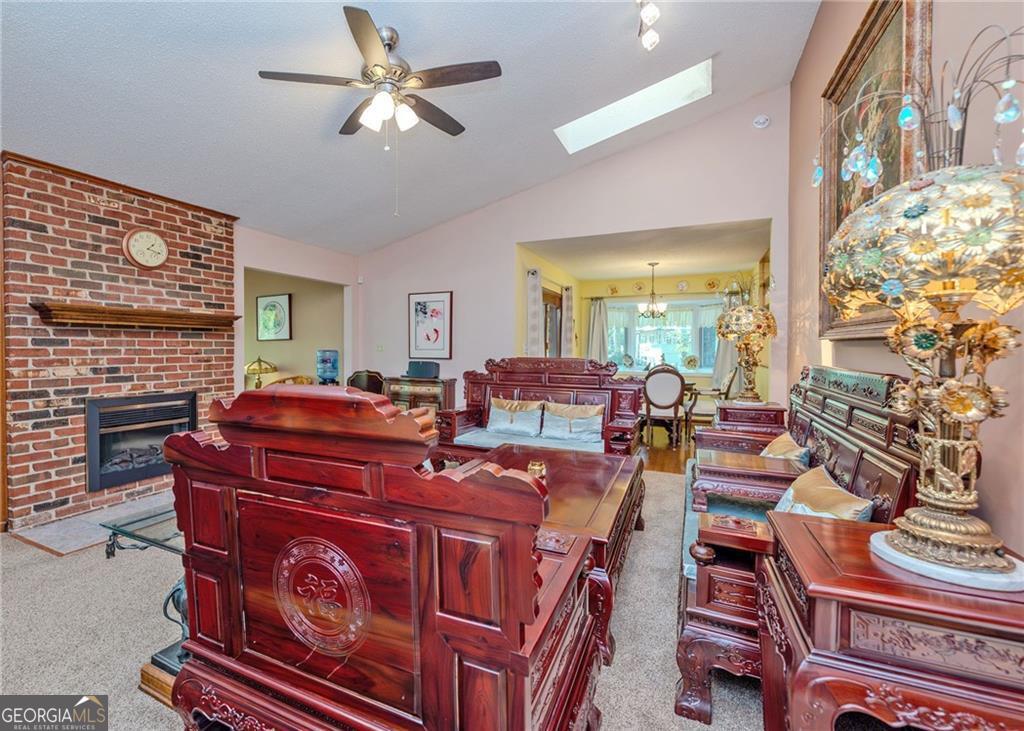 7 Old Oak Trail
