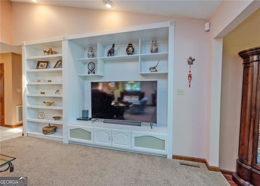 7 Old Oak Trail