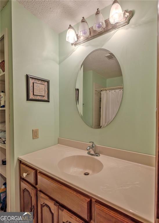 7 Old Oak Trail