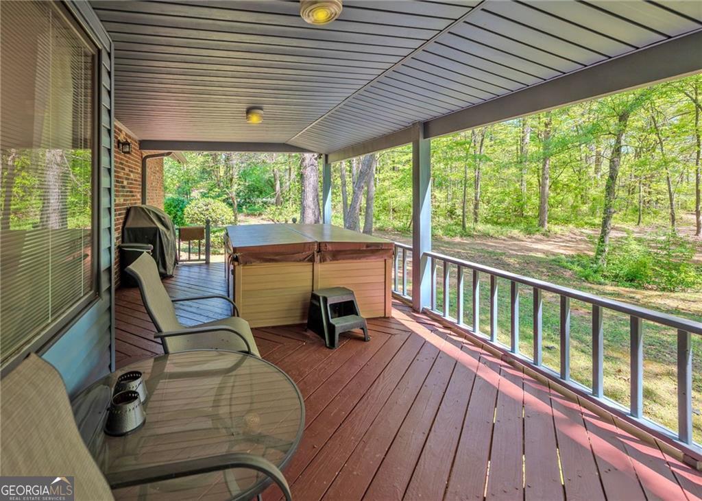 7 Old Oak Trail