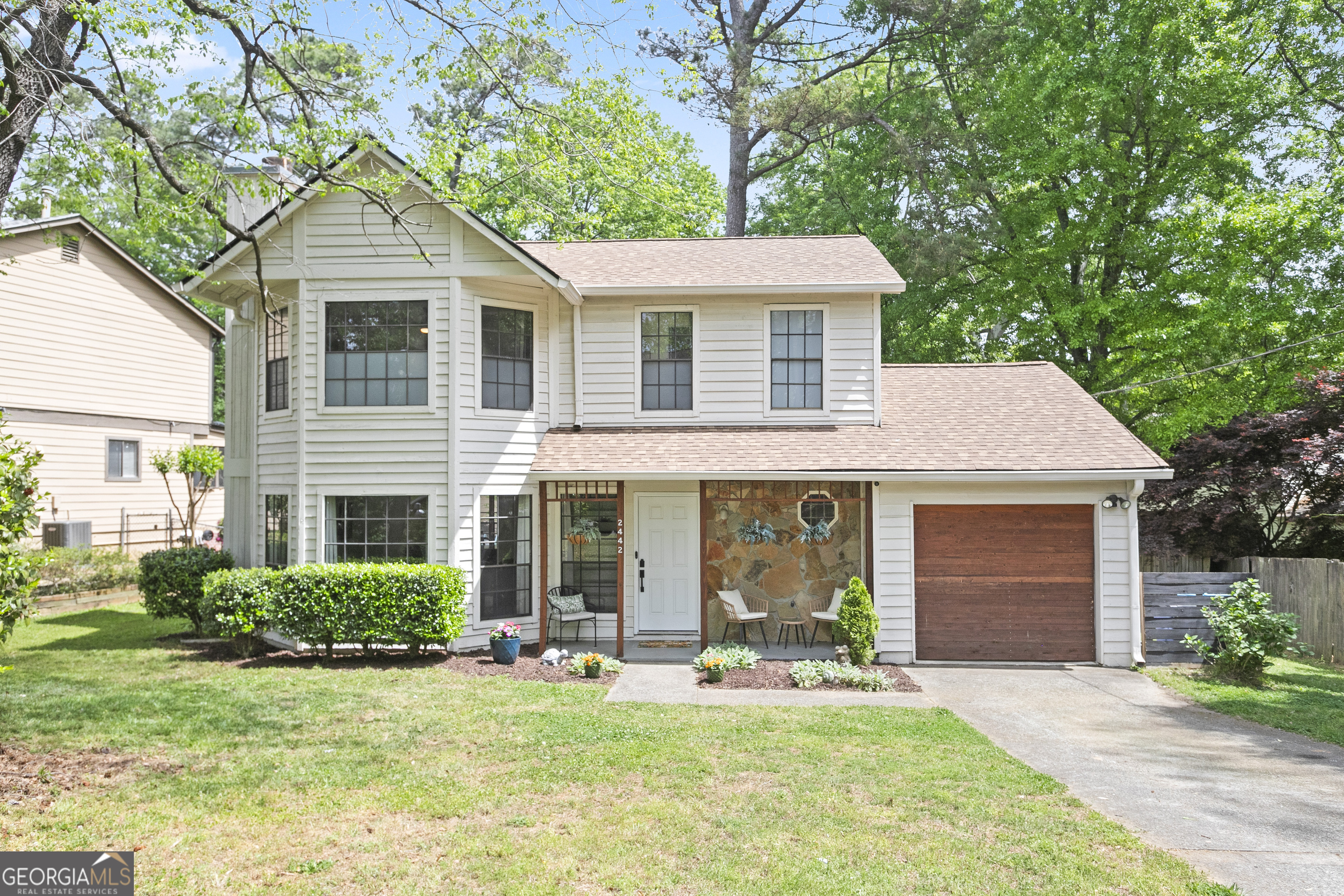 2442 Stonebridge Lane