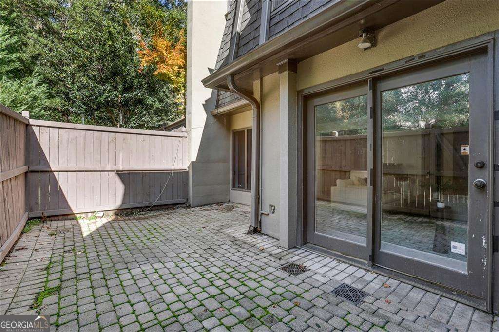 9 Ivy Gates NE