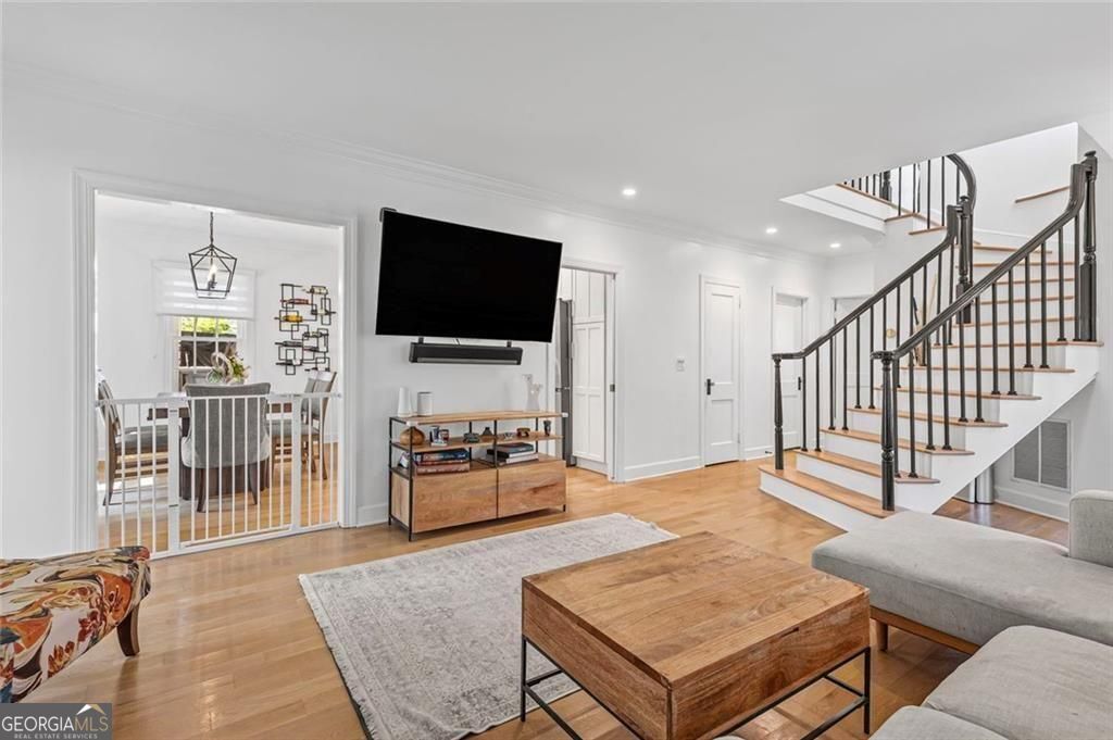 346 Redland Road NW