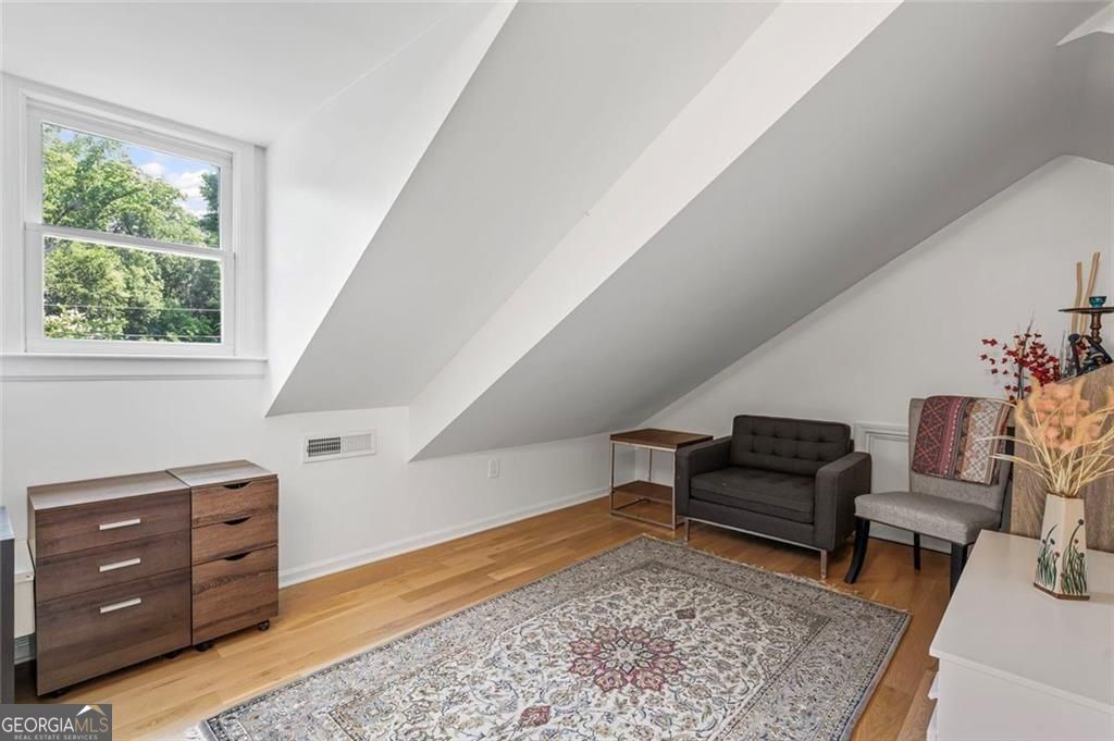 346 Redland Road NW