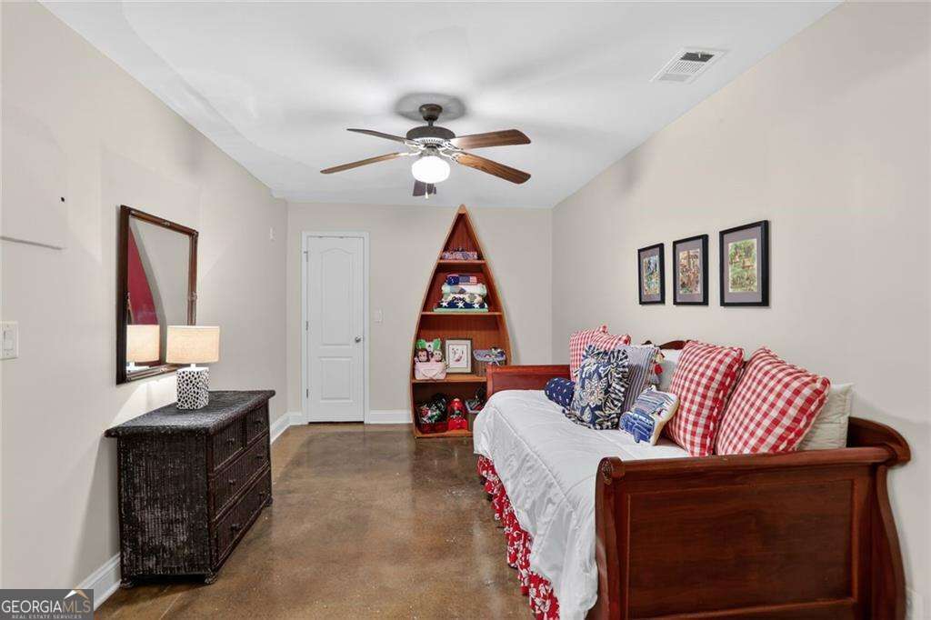 3702 Paces Park Circle SE
