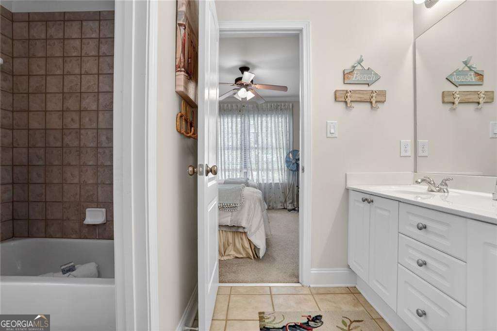 3702 Paces Park Circle SE