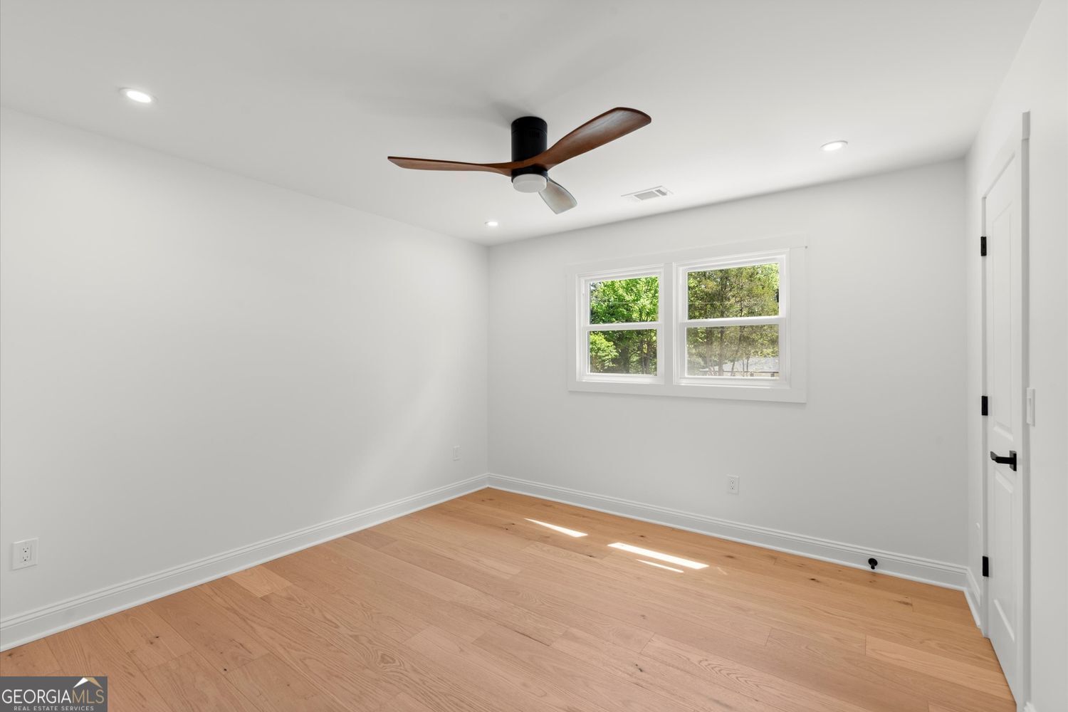 61 Suburban Drive NW