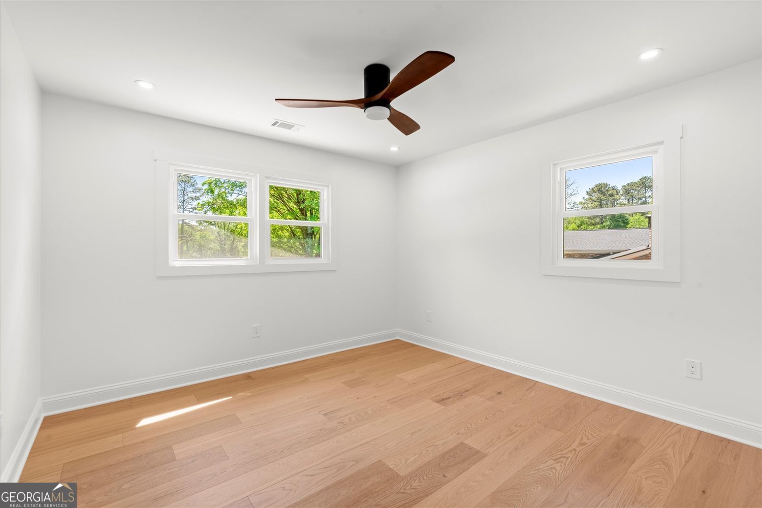 61 Suburban Drive NW