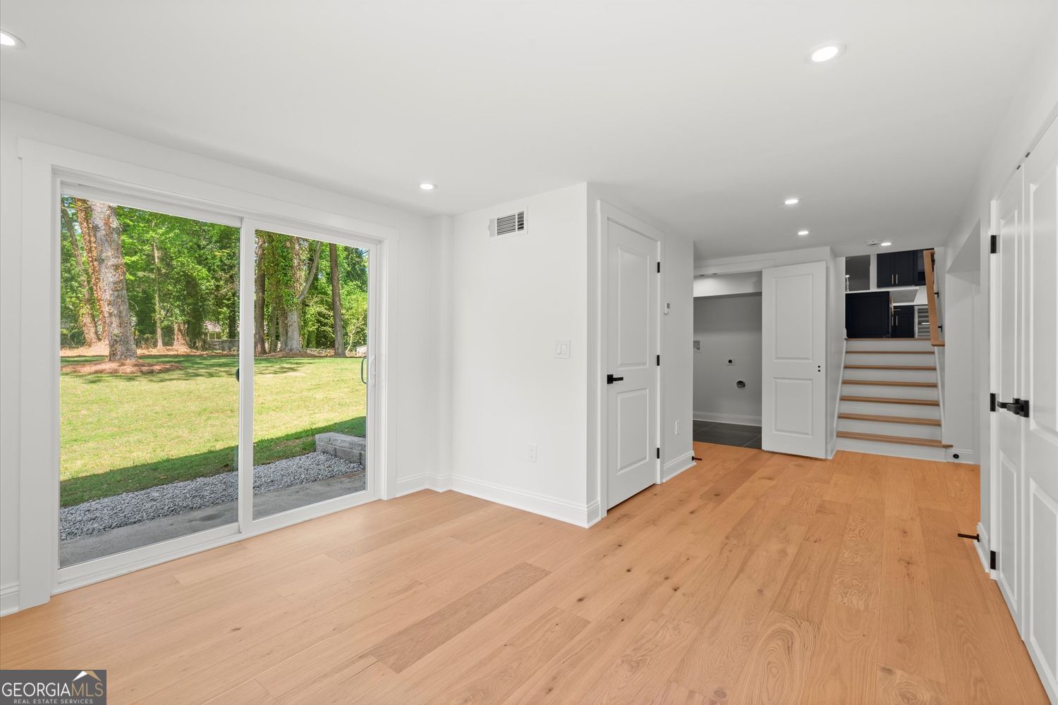 61 Suburban Drive NW