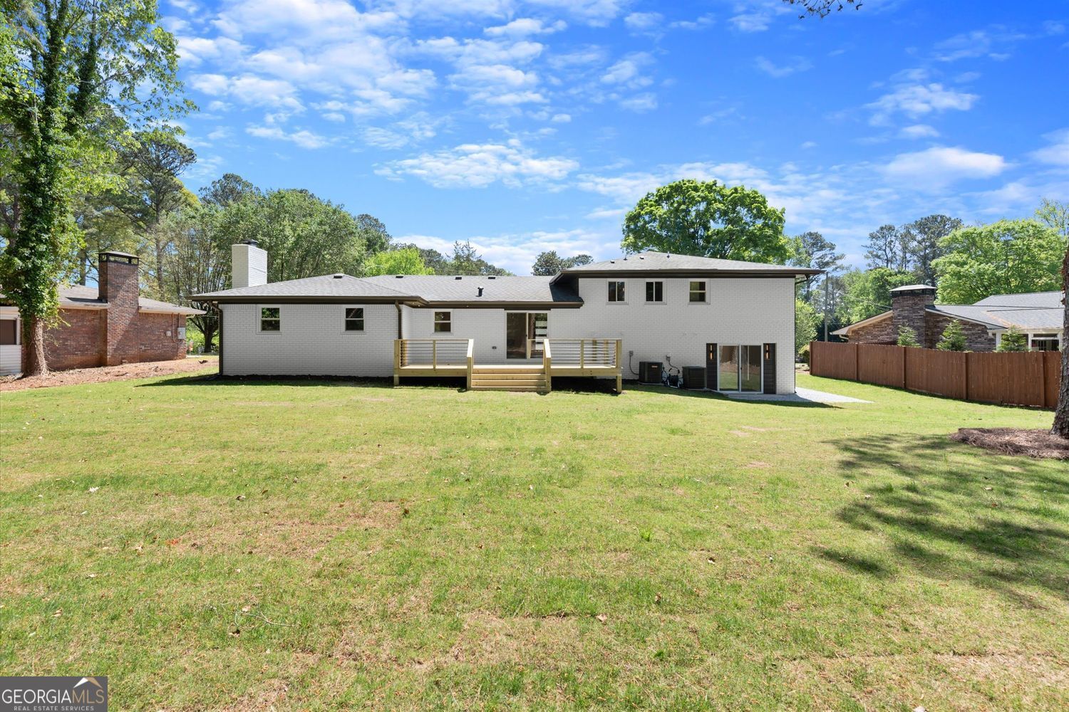 61 Suburban Drive NW