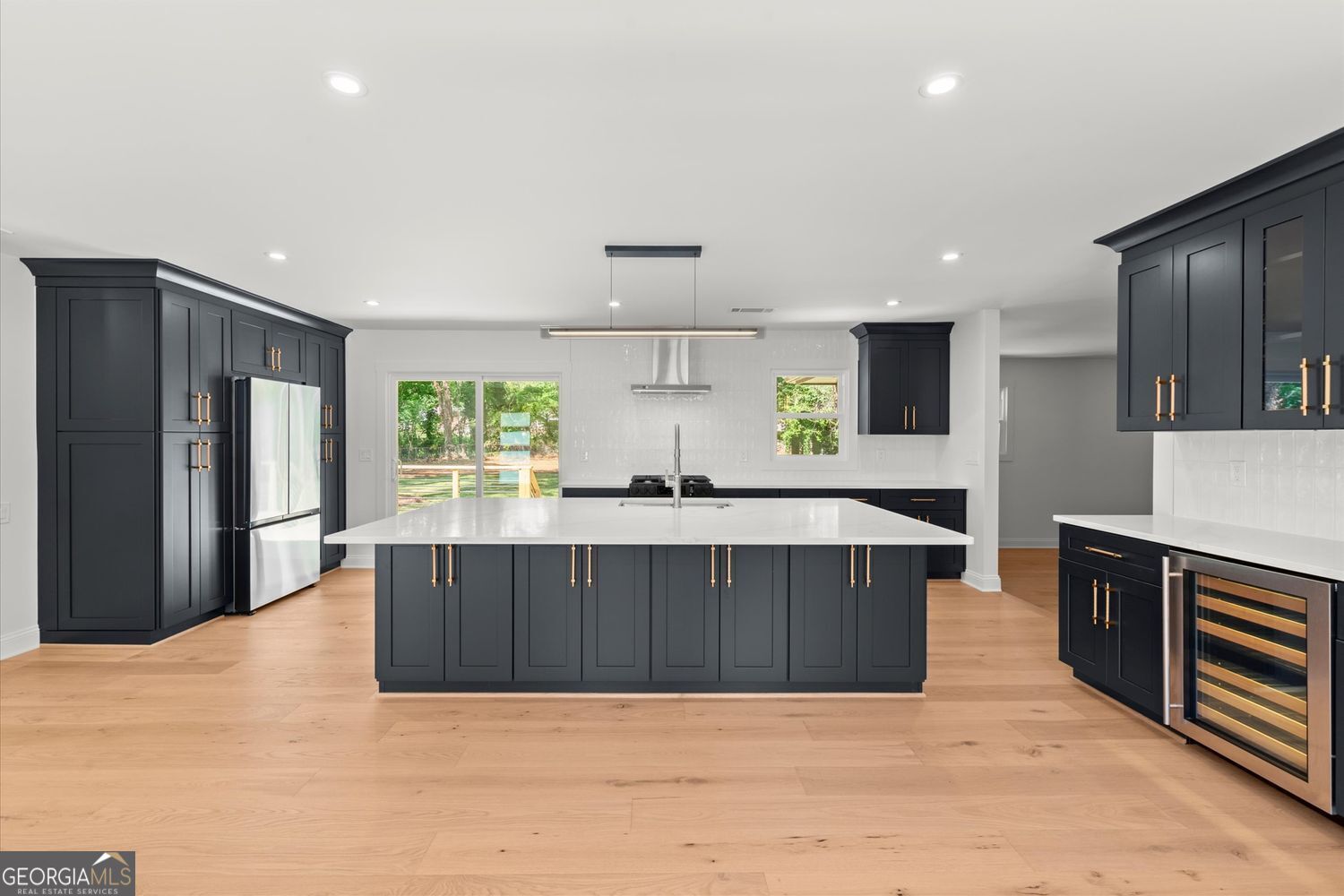 61 Suburban Drive NW