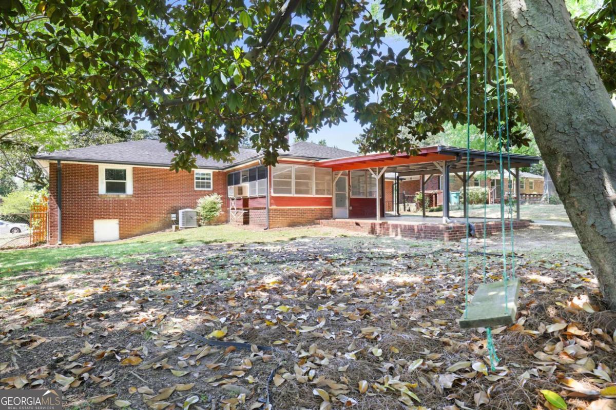 2311 Robin Lane SE