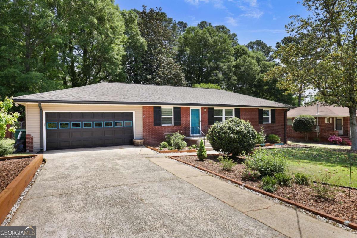 2311 Robin Lane SE