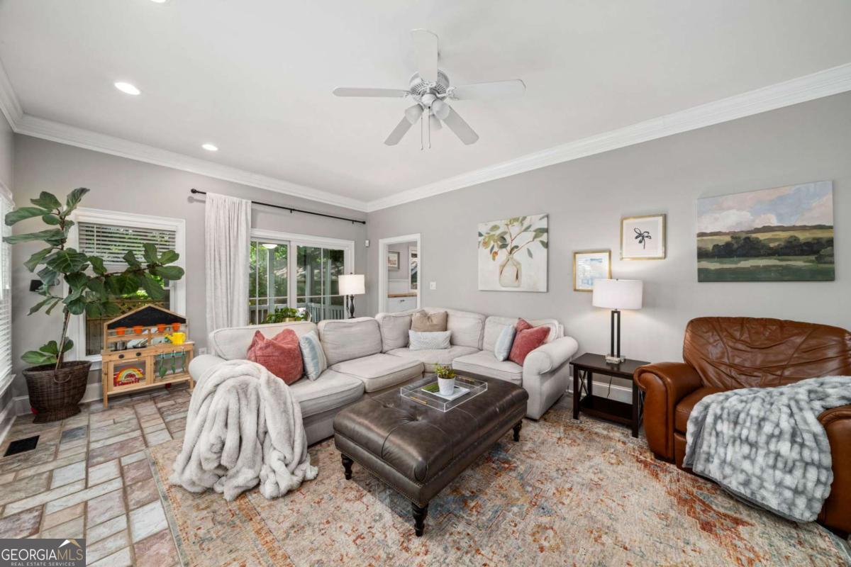 109 Peachtree Hills Avenue NE