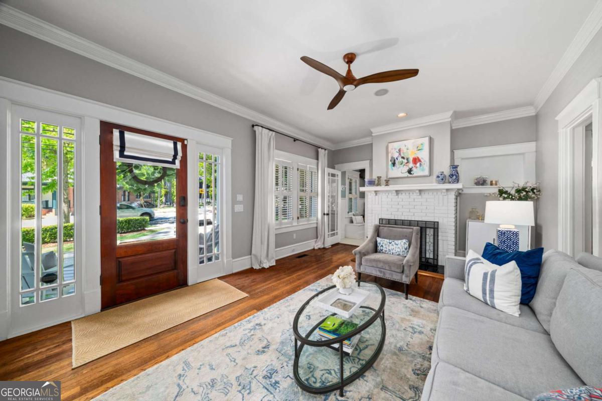 109 Peachtree Hills Avenue NE