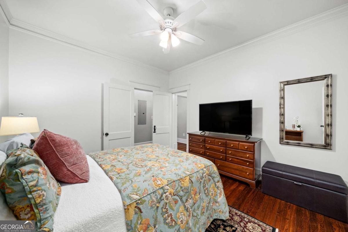 109 Peachtree Hills Avenue NE