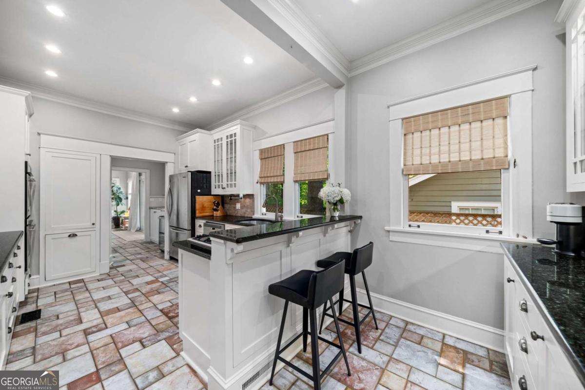 109 Peachtree Hills Avenue NE
