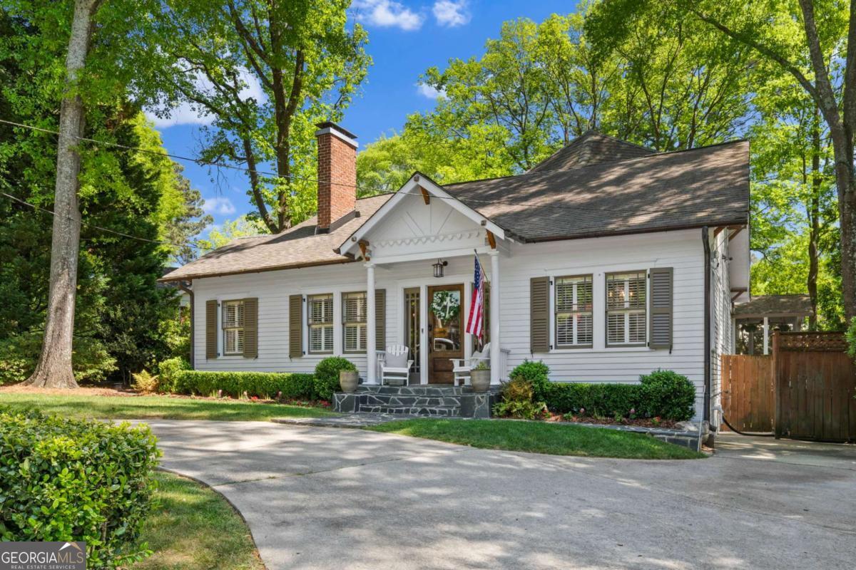 109 Peachtree Hills Avenue NE