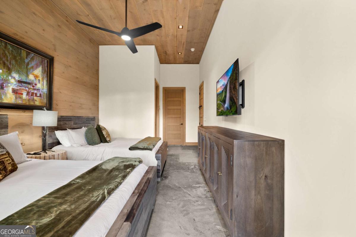 142 Sequoyah Ridge
