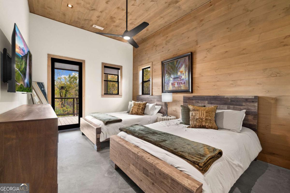 142 Sequoyah Ridge