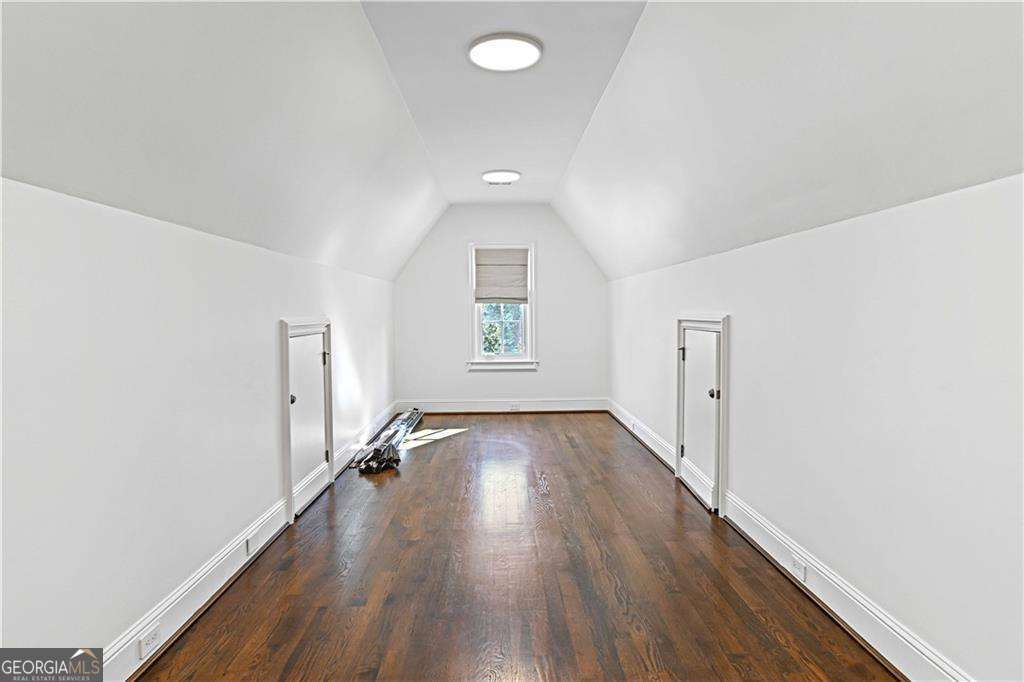 369 Pine Tree Drive NE