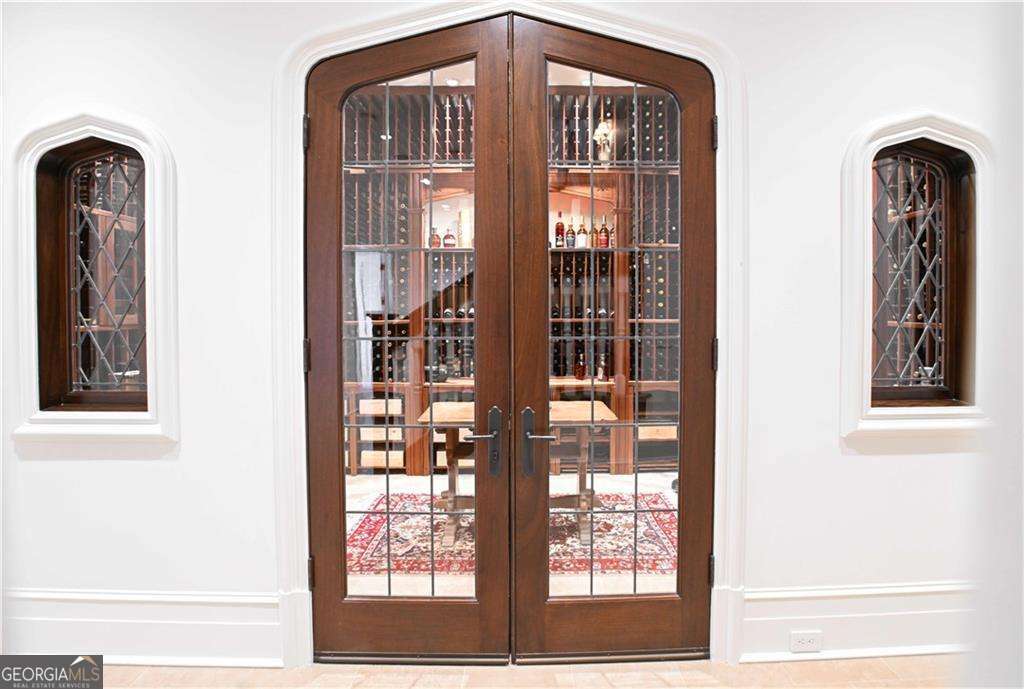 369 Pine Tree Drive NE