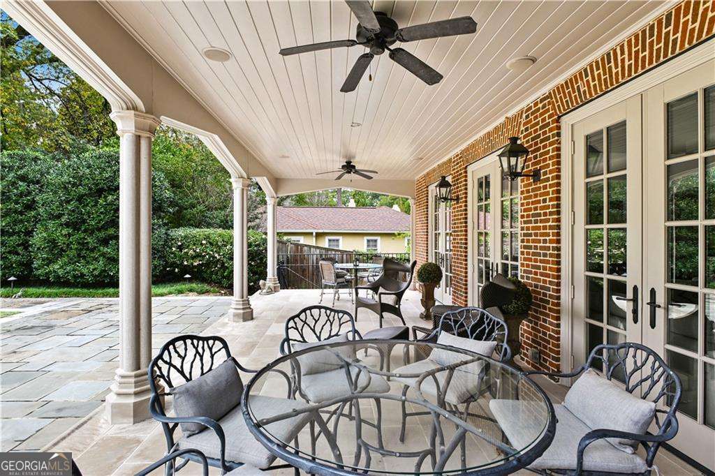 369 Pine Tree Drive NE