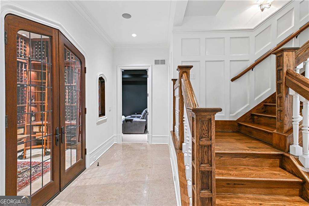 369 Pine Tree Drive NE