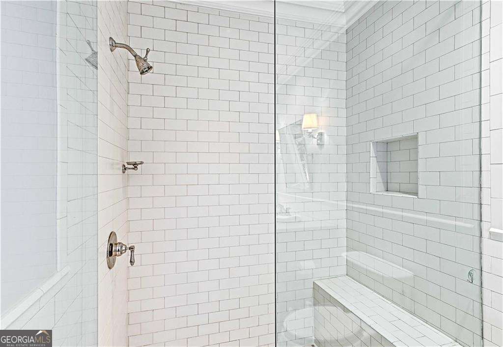 369 Pine Tree Drive NE