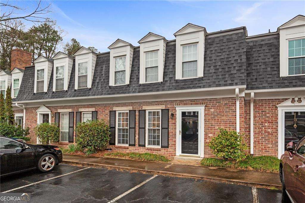 12 Surry County Place NW