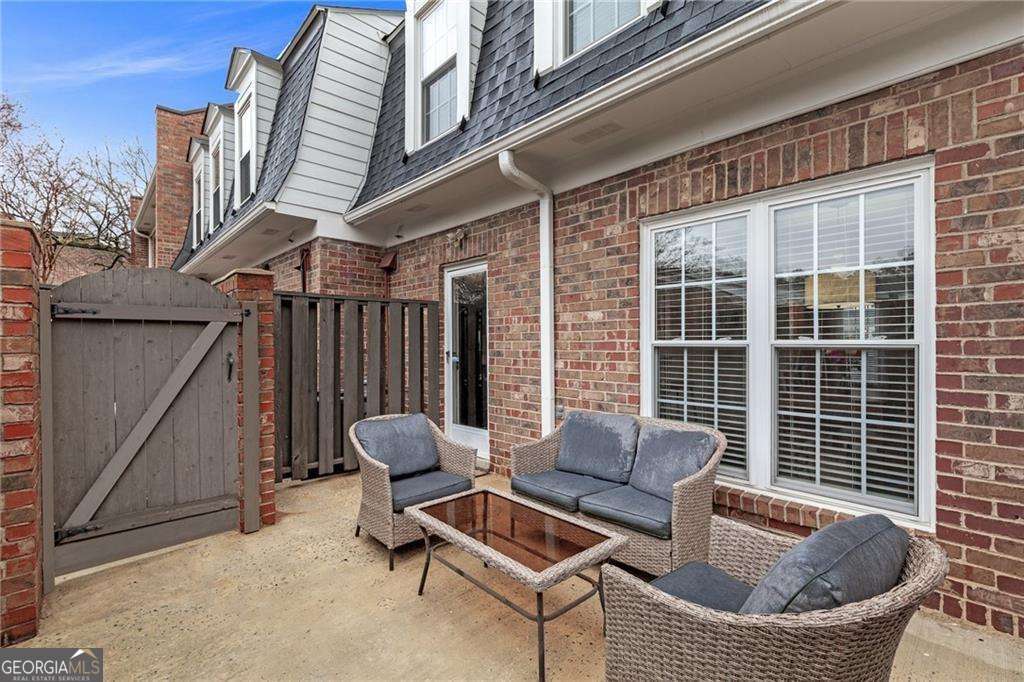12 Surry County Place NW