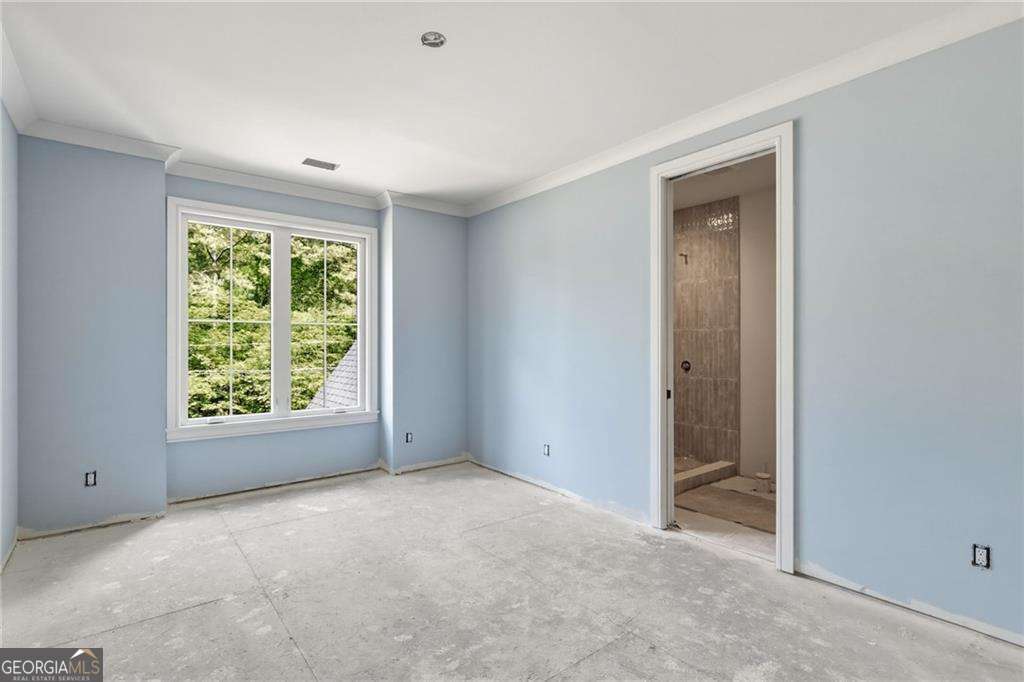 720 Edgewater Trail