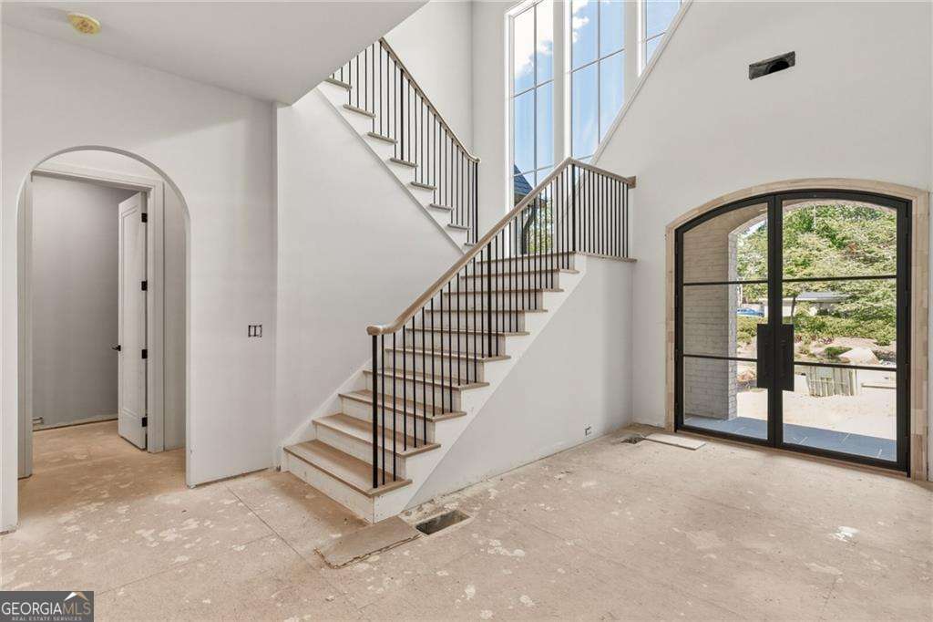 720 Edgewater Trail