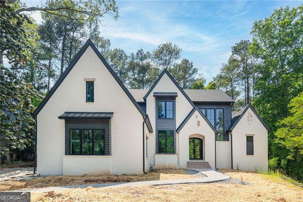 720 Edgewater Trail