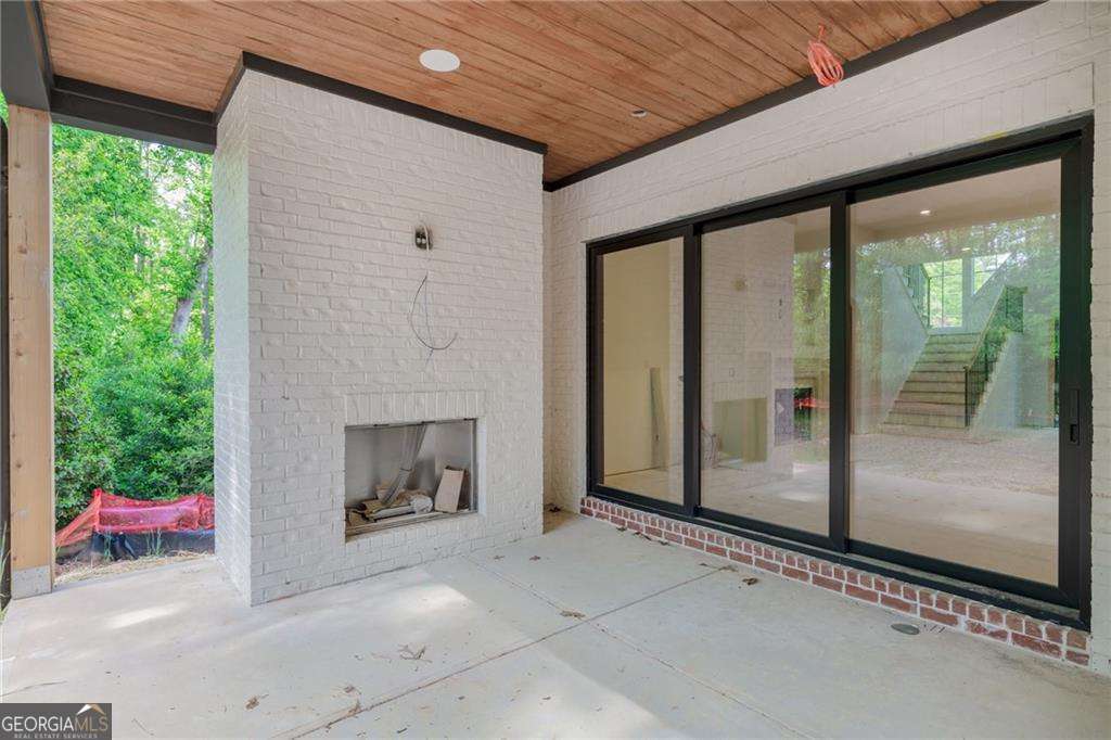 720 Edgewater Trail