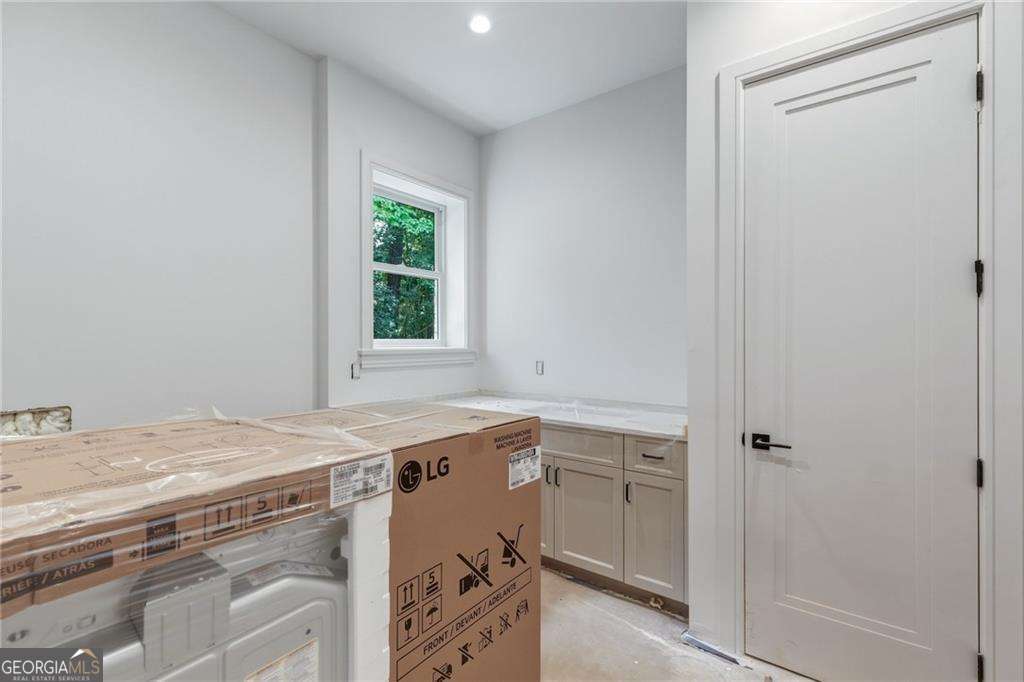 720 Edgewater Trail