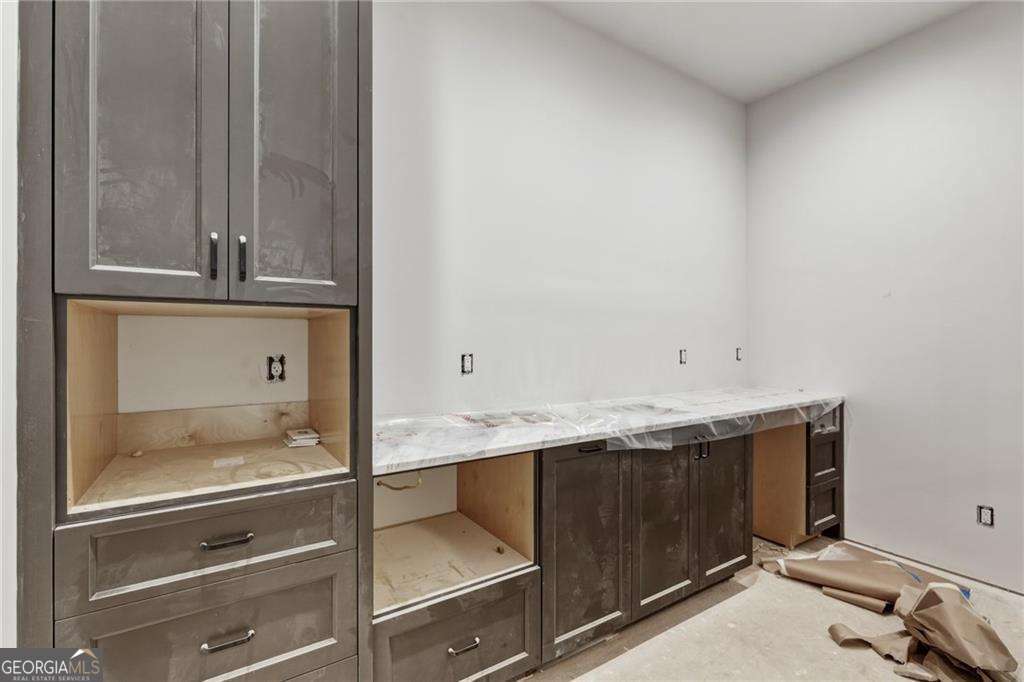 720 Edgewater Trail