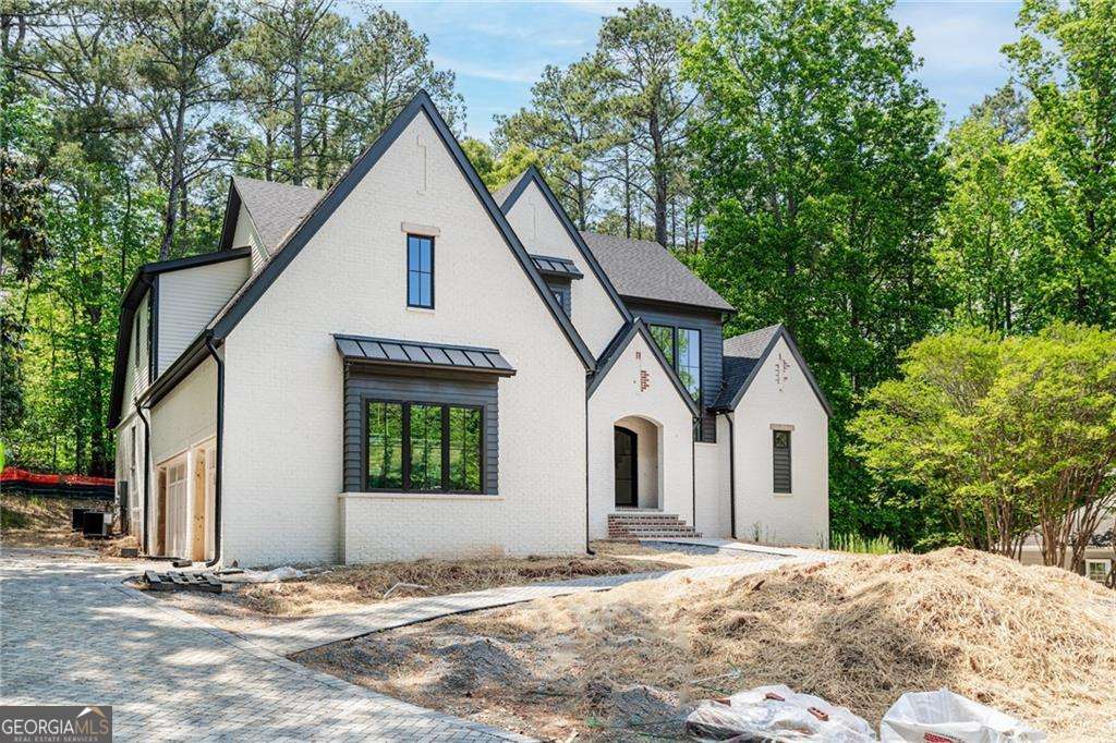 720 Edgewater Trail