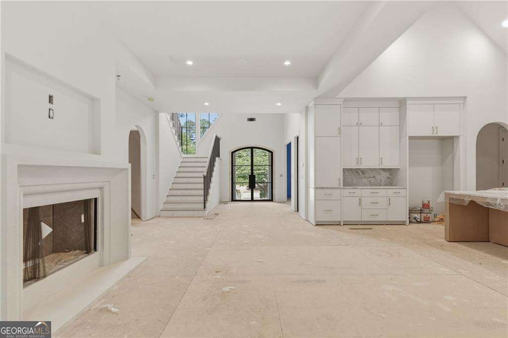 720 Edgewater Trail
