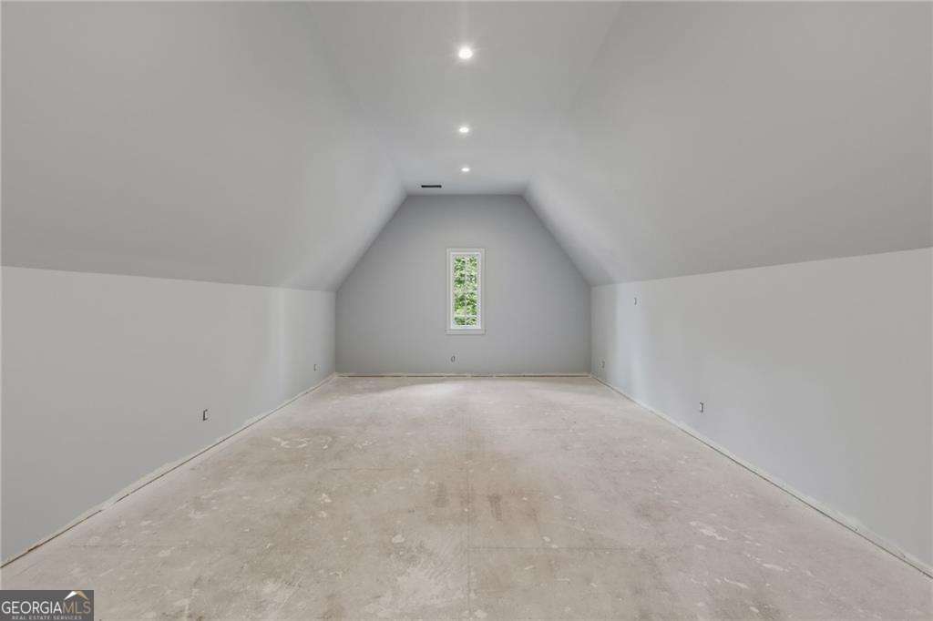 720 Edgewater Trail